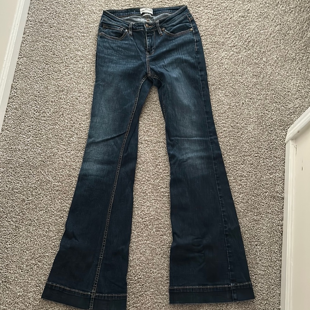 Shyanne Jeans, 28 Reg. Medium/Dark wash